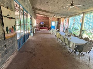 Rancho con casa de Campo y cultivo