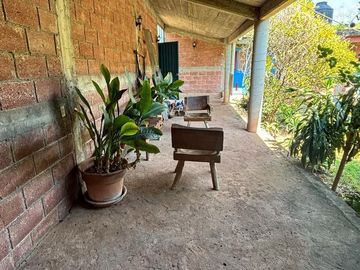 Rancho con casa de Campo y cultivo