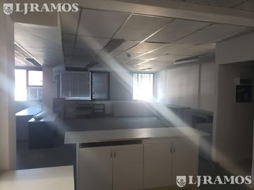 Edificio Comercial de 1.000 m2 en venta en San Isidro