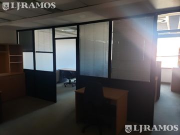Edificio Comercial de 1.000 m2 en venta en San Isidro