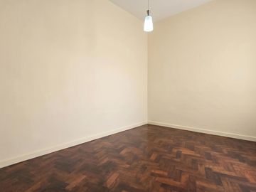 Venta PH 3 Ambientes en Villa Luro con patio, terraza y quincho