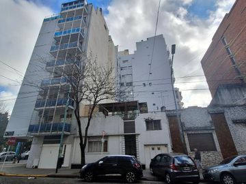 VENTA CASA EN LOTE PROPIO EN FLORES USAM PLAZA MISERICORDIA