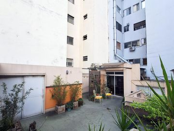 VENTA CASA EN LOTE PROPIO EN FLORES USAM PLAZA MISERICORDIA