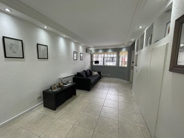 PH 5 ambientes a la venta en Flores
