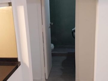 RETASADO-Departamento de 3 ambientes a nuevo en Juncal al 2508 en Venta