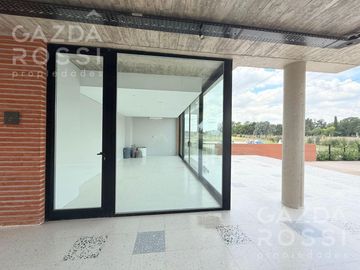 Moderna propiedad a estrenar en Canning Chico