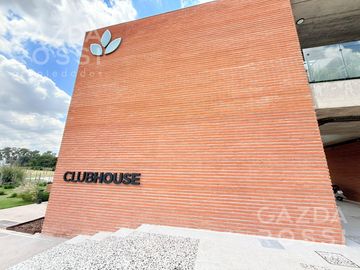 Moderna propiedad a estrenar en Canning Chico