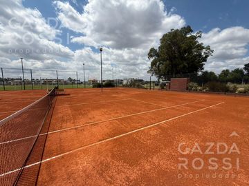 Moderna propiedad a estrenar en Canning Chico