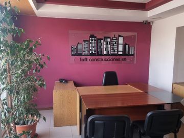 Venta Oficina   3 departamentos  - calle  Richieri al 500