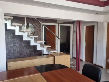 Venta Oficina   3 departamentos  - calle  Richieri al 500