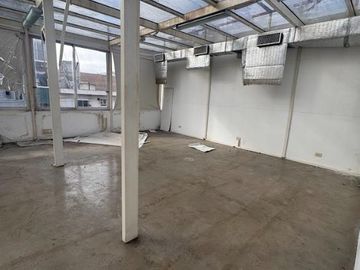 VENTA GALPON DE 6200 M2 DIVIDO EN 3 MODULOS CON OFICINAS EN PARQUE PATRICIOS DISTRITO TECNOLOGICO