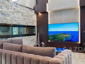 Espectacular casa en Terralagos.