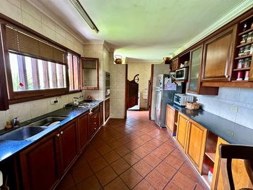 Chalet 5 amb en Barrio Los Troncos