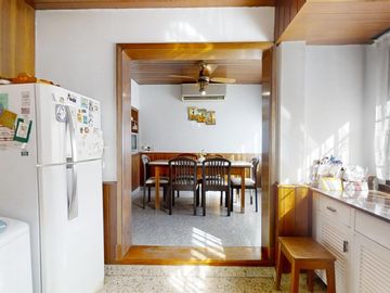 Casa en Venta de 4 Ambientes en Olivos con Patio | Planta Alta