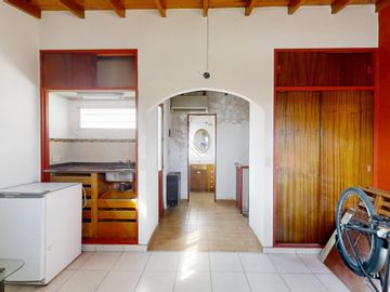 Casa en Venta de 4 Ambientes en Olivos con Patio | Planta Alta