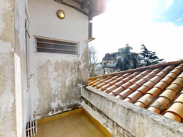Casa en Venta de 4 Ambientes en Olivos con Patio | Planta Alta