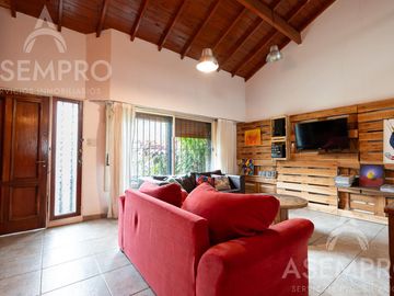 Casa en Venta en Florida 6 Ambientes con Jardin