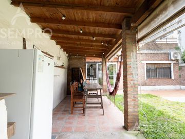 Casa en Venta en Florida 6 Ambientes con Jardin