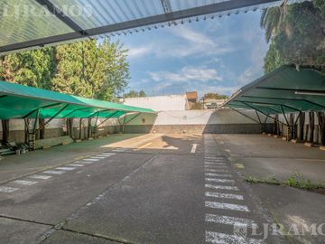 Edificio Comercial de 1.000 m2 en venta en San Isidro