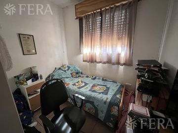 Venta casa 5 ambientes con cochera en Wilde