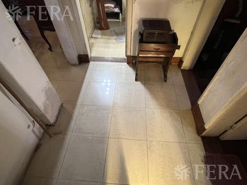Venta casa 5 ambientes con cochera en Wilde