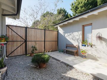 VENTA CASA 4 AMBIERTES BARRIO CARDALES VILLAGE