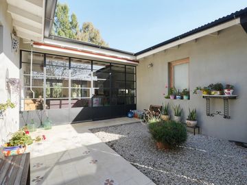 VENTA CASA 4 AMBIERTES BARRIO CARDALES VILLAGE