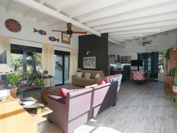 VENTA CASA 4 AMBIERTES BARRIO CARDALES VILLAGE