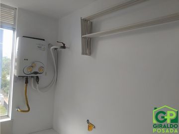 ARRIENDO APARTAMENTO EN POBLADO - PATIO BONITO
