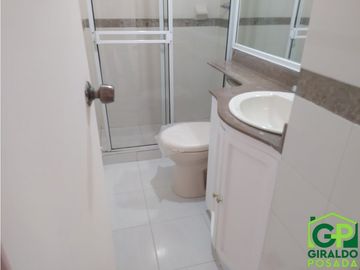 ARRIENDO APARTAMENTO EN POBLADO - PATIO BONITO