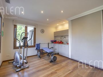 Casa en venta en Canning | Saint Thomas Este