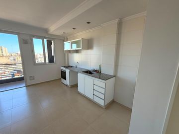 San Nicolás 2050: alquiler de impecable monoambiente + balcón