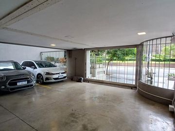 Piso de oficina   terraza en alquiler, Vicente López.