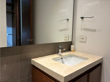 Moderno apartamento para arriendo en Chicó