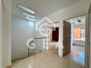 Venta de Casa Remodelada en Popayán, Reserva del Bosque