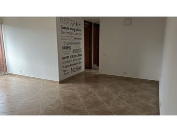 ARRIENDO APARTAMENTO EN LA LOMA DE LOS BERNAL 73mts