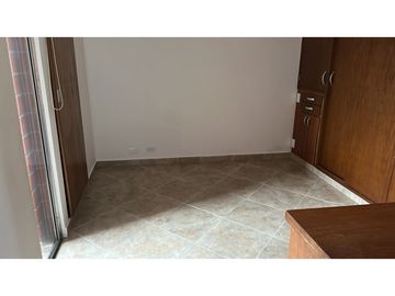 ARRIENDO APARTAMENTO EN LA LOMA DE LOS BERNAL 73mts