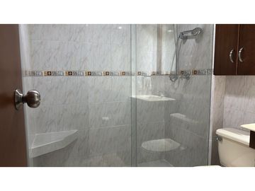 ARRIENDO APARTAMENTO EN LA LOMA DE LOS BERNAL 73mts