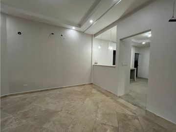 Casa de 3 Niveles en Hato Pintado con Piscina en Venta - LH