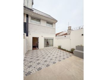 DUPLEX 4 AMBIENTES. PARQUE LURO.