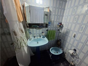 CASA AMERICANA (OPCIÓN TERRENO LINDERO) EN VENTA. ITUZAINGO NORTE