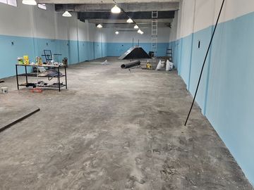 Galpón en alquiler de 300m2 ubicado en Mataderos