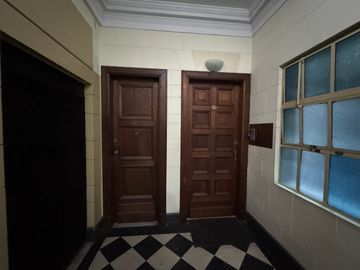 Consultorio 2 Ambientes En Microcentro - Venta