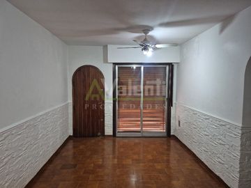 Casa en alquiler en Parque Quirno