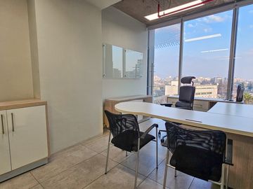 VENTA OFICINA VITACURA 5D+2B+4EST+1BOD 158M2 MT L7
