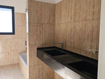 Casa en venta en Las Praderas de Lujan