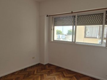 ALQUILER DEPARTAMENTO 2 AMBIENTES LATERAL