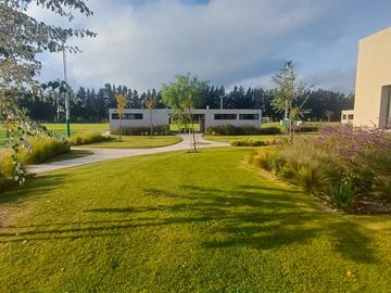VENTA DE TERRENO EN BARRIO LAS VICTORIAS - CANNING