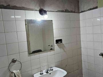 VENTA GALPON Y DEPARTAMENTO EN LOMAS DE ZAMORA