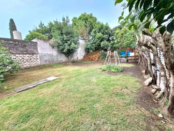 CASA 3 AMBIENTES VENTA TEMPERLEY JARDIN Y COCHERA